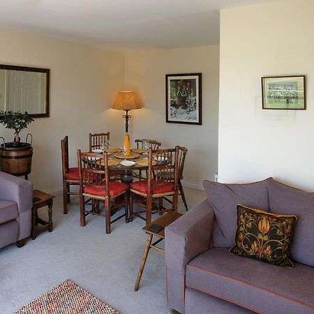 47 Wetherby Way, 3 Bedrooms, Sleeps 6, Easy Walk To Town, Parking, Self Catering, Great View Stratford-upon-Avon Kültér fotó