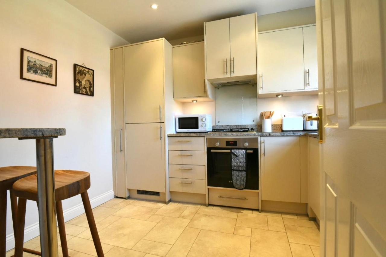 47 Wetherby Way, 3 Bedrooms, Sleeps 6, Easy Walk To Town, Parking, Self Catering, Great View Stratford-upon-Avon Kültér fotó