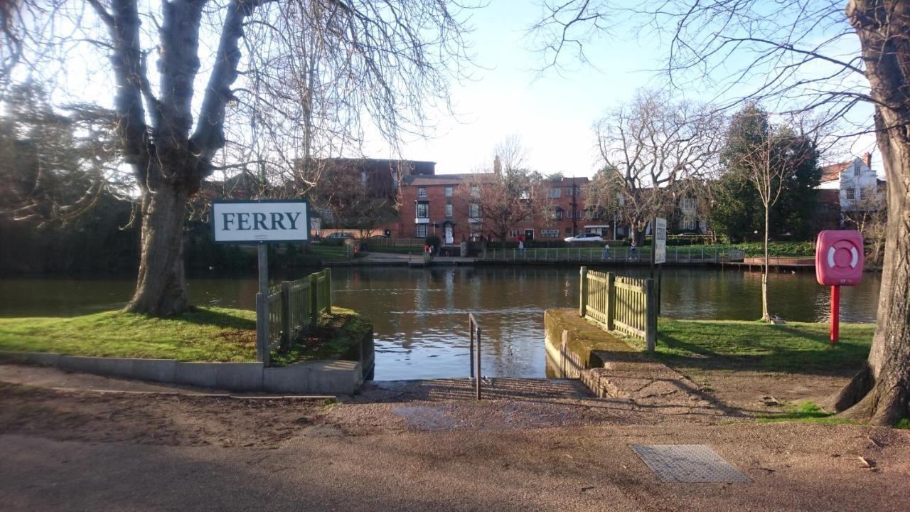 47 Wetherby Way, 3 Bedrooms, Sleeps 6, Easy Walk To Town, Parking, Self Catering, Great View Stratford-upon-Avon Kültér fotó